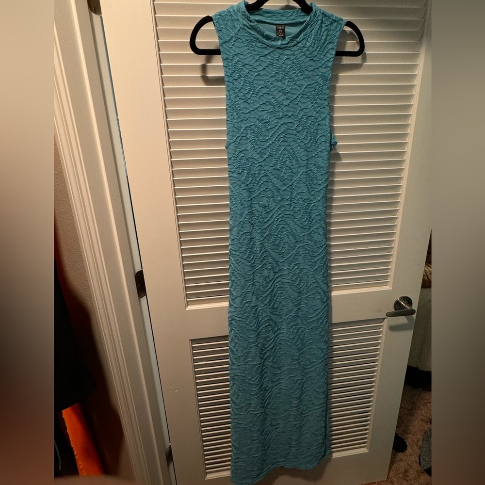 SHEIN BAE Solid Mock Neck Backless Bodycon Dress